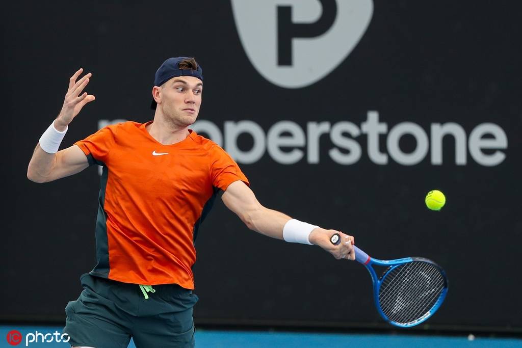 展现亮眼表 展现亮眼表