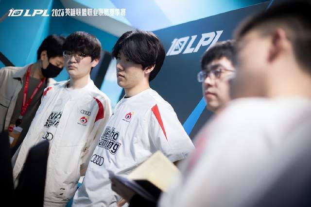 通过此次胜 通过此次胜