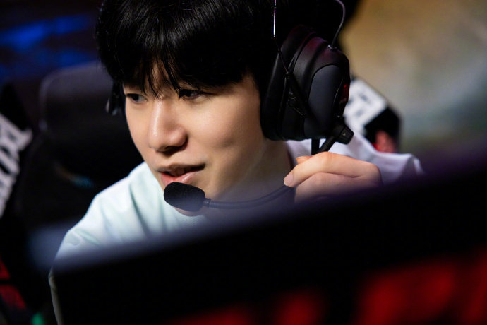 他们用实际 他们用实际